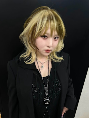 セクションカラー　ケアブリーチ　ブリーチカラー　表参道/原宿