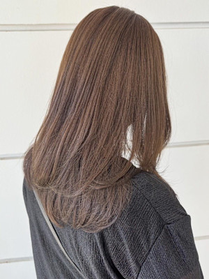 セミロング ココアベージュ ワンカール レイヤーカット 艶髪