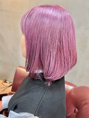 透明感MAX 艶ラベンダーピンクのボブ