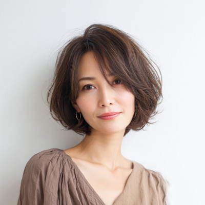 毛先ふんわり柔らかく揺れるミディアム