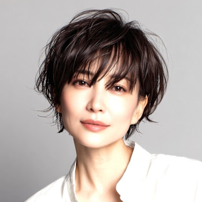 スッキリ爽やかで軽やかなショートスタイル