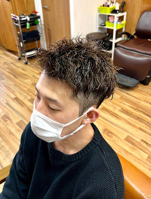 ゆるツイストパーマアップバング