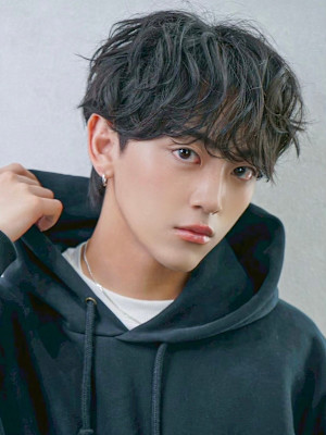 Agu hair sera 塩山店×スタイル