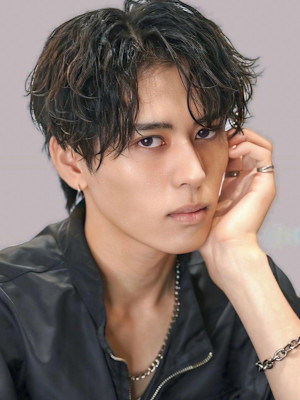 Agu hair sera 塩山店×スタイル