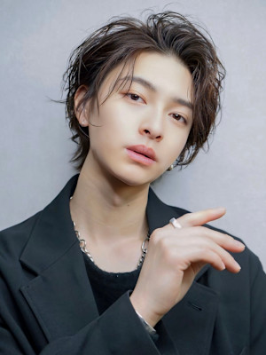 MEN'S HAIR BLEACHi 岡崎店×スタイル