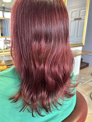 ミディアムスタイル×チェリーレッド