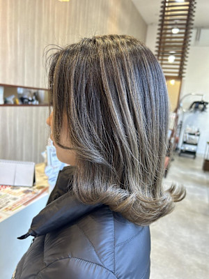 ハイライトを活かしたナチュラルグラデーション