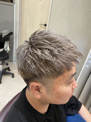 ホワイトベージュ×メンズショート