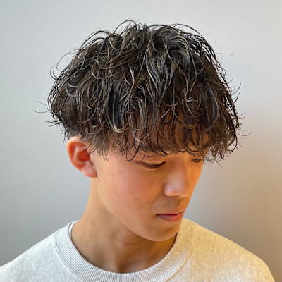 【メンズ大人ヘア】波巻き スパイラルパーマ ×ツーブロック