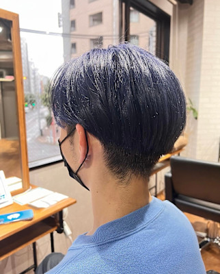 ネイビーブルーの軽束感マッシュ