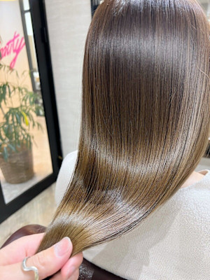 ミディアムレイヤーカット/艶髪/美髪スタイル/ショコラ