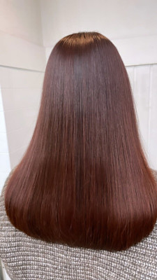 ミディアムレイヤーカット艶髪/美髪スタイル