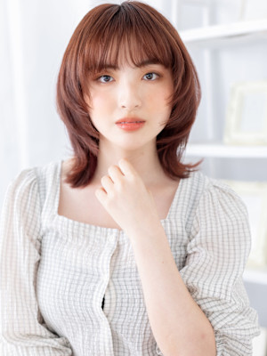 暖色系カラーひし形ミディ小顔ハッシュカット　バーガンディ