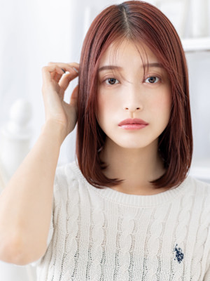 センターパート艶カラー切りっぱなしボブディ　ココアブラウン