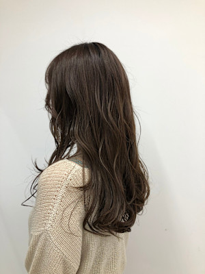 オリーブブラウン