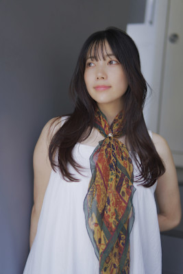 綺麗な艶髪スタイル　美髪ロングレイヤー　似合わせカット