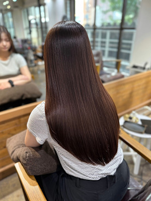 綺麗な艶髪スタイル　　髪質改善　縮毛矯正