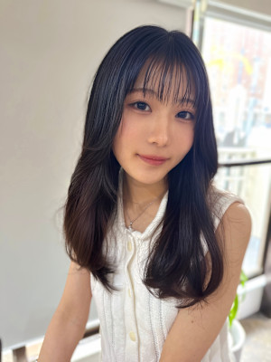 綺麗な艶髪スタイル　美髪レイヤー　