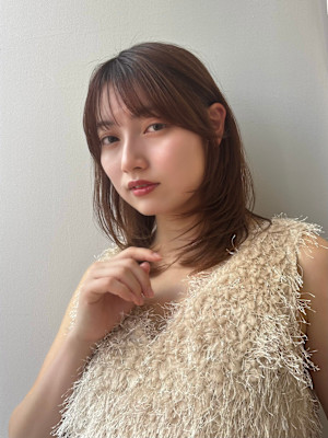 顔周りレイヤーカット【くびれ　レイヤー　髪質改善　銀座】