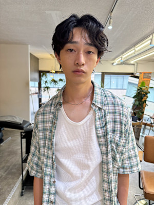 緩めツイストスパイラルパーマ波巻きパーマメンズパーマ20代3