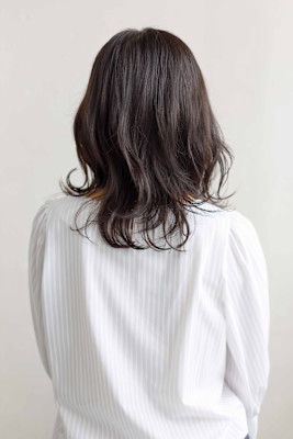 大人のセミロングヘア