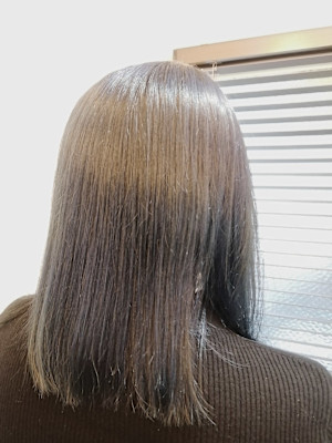 アッシュグレー