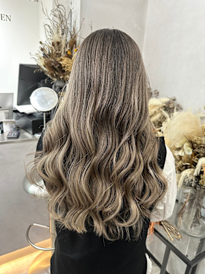 ナチュラルバレイヤージュ