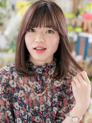 シースルー前髪ラベンダーベージュワンカール　ココアブラウン