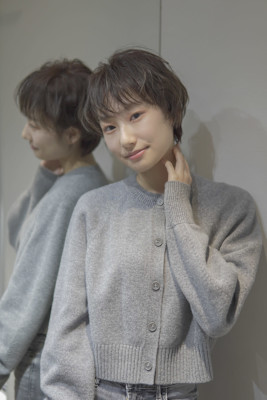 綺麗な艶髪スタイル　大人ショート