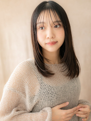 ハッシュカットウェットヘア黒髪美髪レイヤーロング20代30代