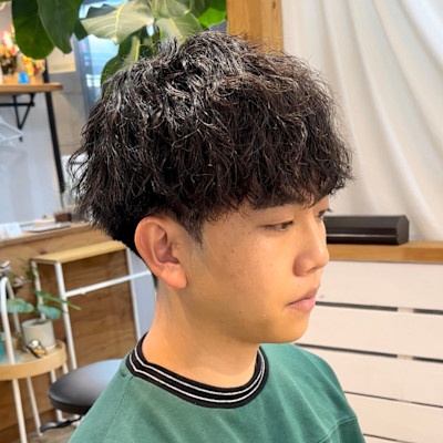 くせ毛にツイストスパイラル/社会人の方に大人気！