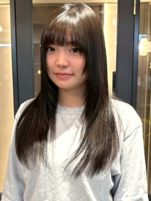 アッシュブラウン 髪質改善 艶髪 レイヤー 透明感カラー 