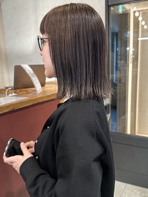 透明感カラー 外ハネ アッシュカラー ボブ 髪質改善 20代