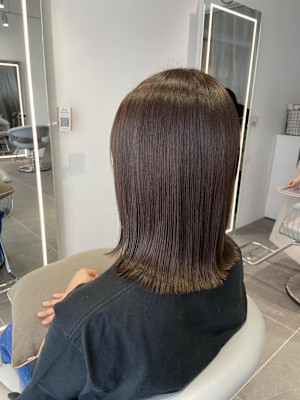 ボブ × グレージュカラー