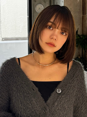 ココアベージュ/小顔に見せるヘア/黒髪カタログ/オリーブグレ