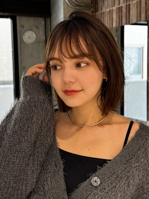 ココアベージュ/小顔に見せるヘア/黒髪カタログ/オリーブグレ