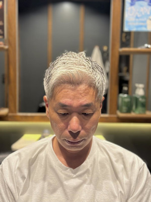 アップバングショート