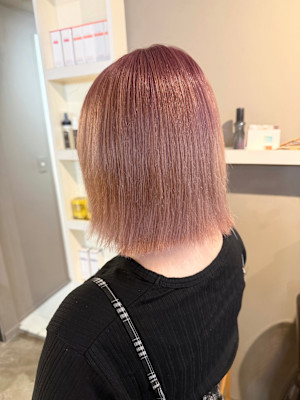 派手髪・ハイトーンカラー・デザインカラー・ブリーチ専門美容室