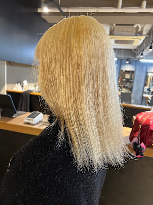 派手髪・ハイトーンカラー・デザインカラー・ブリーチ専門美容室