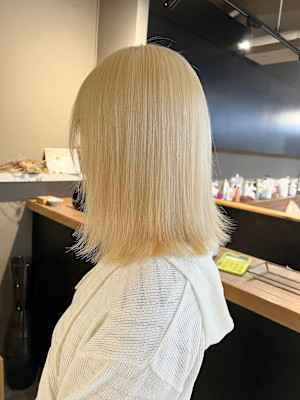 派手髪・ハイトーンカラー・デザインカラー・ブリーチ専門美容室