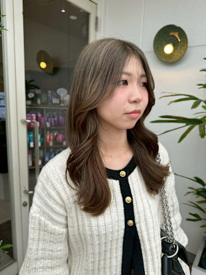 【ふみ】20代30代/オリーブブラウン/韓国風レイヤー