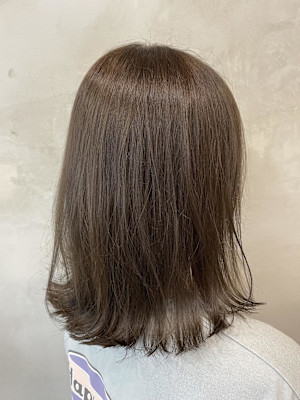 グリーンベージュ