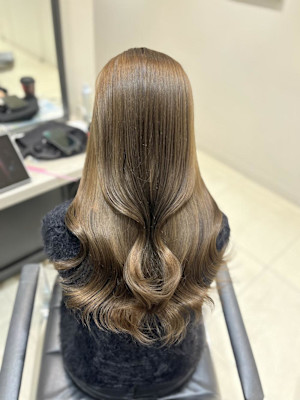 Mako ヘーベルベージュ ブリーチなし 透明感 髪質改善