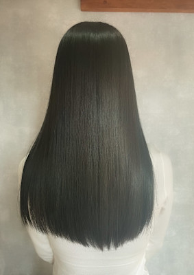 暗めオリーブカラー