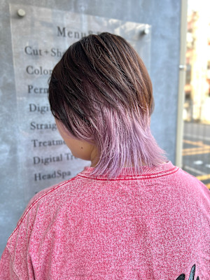 バイオレットカラーが映えるウルフスタイル