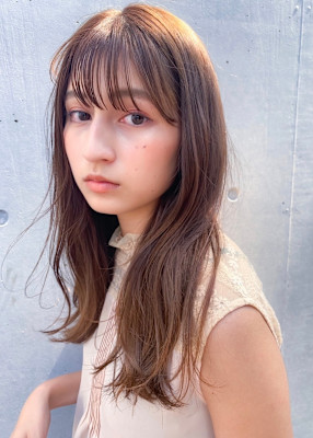 綺麗な艶髪スタイル　カットカラー