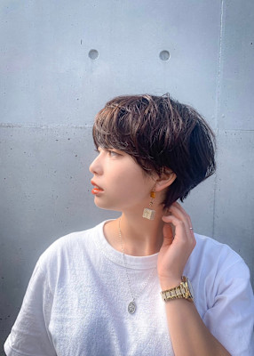 綺麗な艶髪スタイル　カットカラー