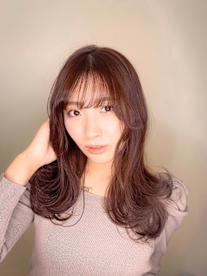 綺麗な艶髪スタイル　大人美髪レイヤー