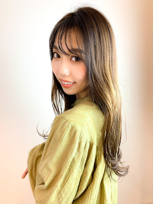 綺麗な艶髪スタイル　美髪レイヤー