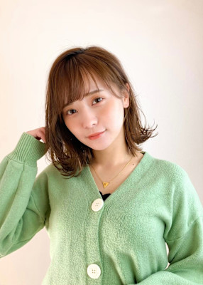 大人レイヤー/レイヤースタイル/顔まわりレイヤー